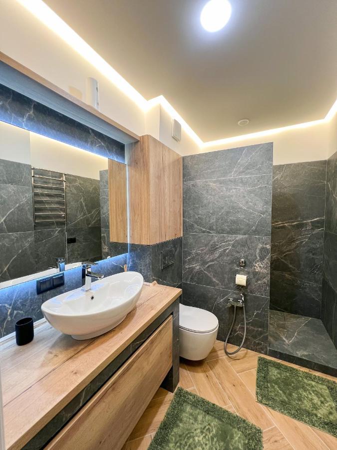 Renthouse Apartments Neoclassic Chişinău Eksteriør billede